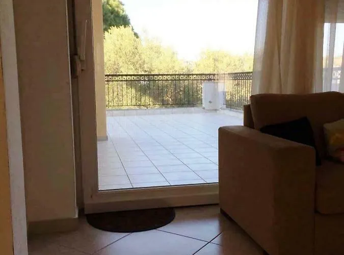 Chris Lux Ormos Panagias