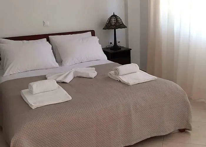 Chris Lux * Ormos Panagias